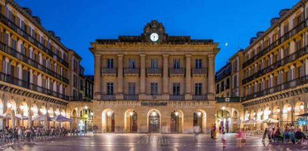 OLD TOWN DONOSTIA